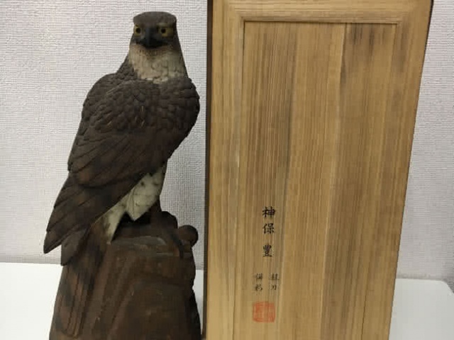 木彫彫刻 鷹置物を買取｜エコリング